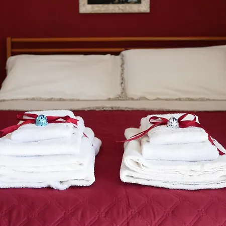 Rosso Pompeiano Appartement